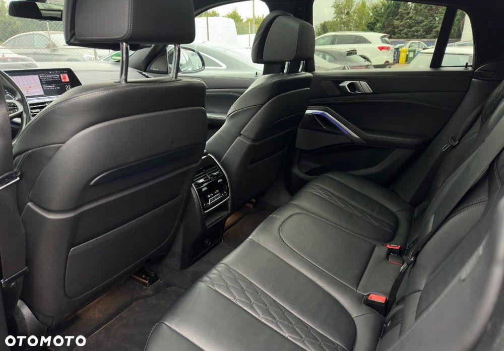 BMW X6 - 28