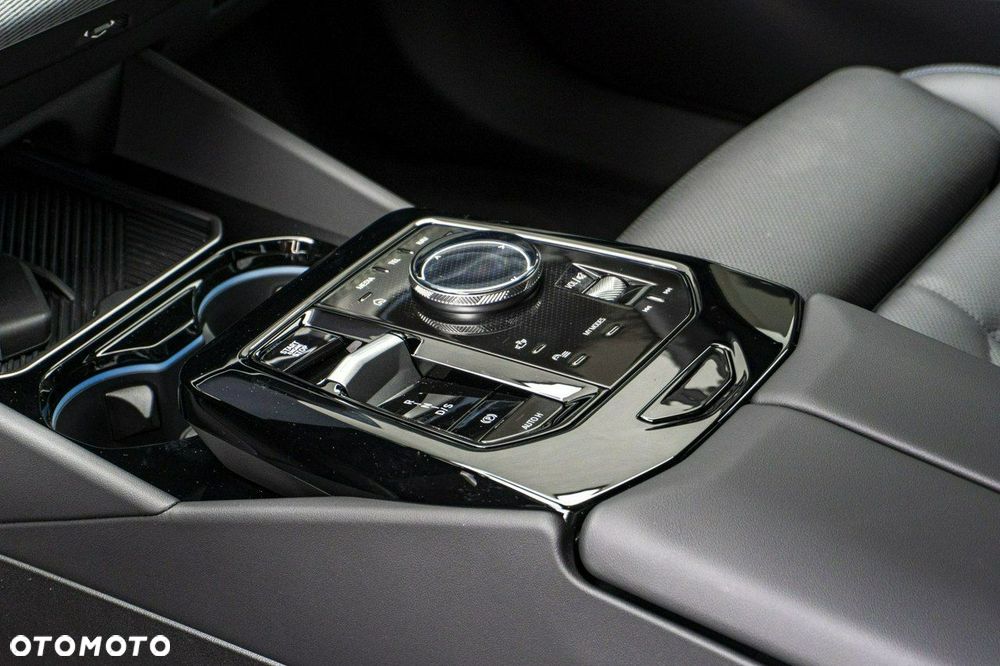 BMW Seria 5 - 16