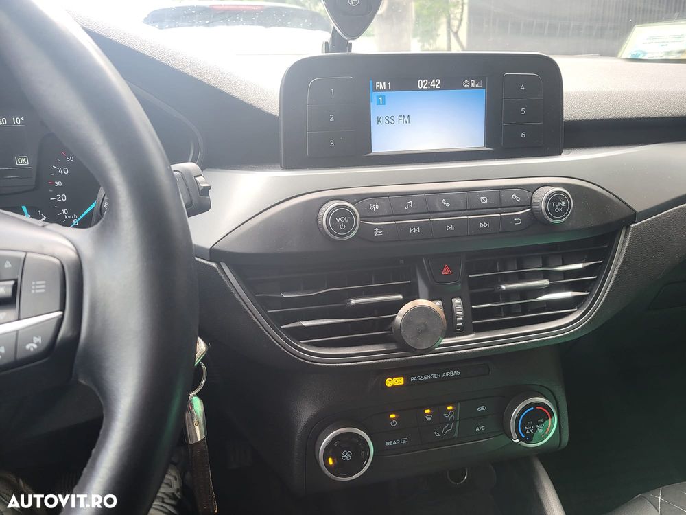 Ford Focus 1.5 EcoBlue Active - 6