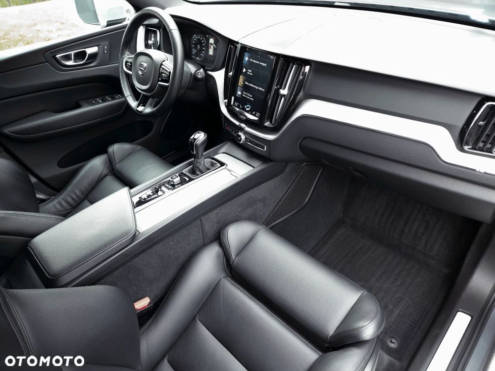 Volvo XC 60 D3 R-Design - 14