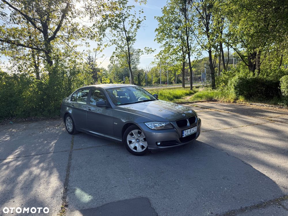 BMW Seria 3 318i - 3