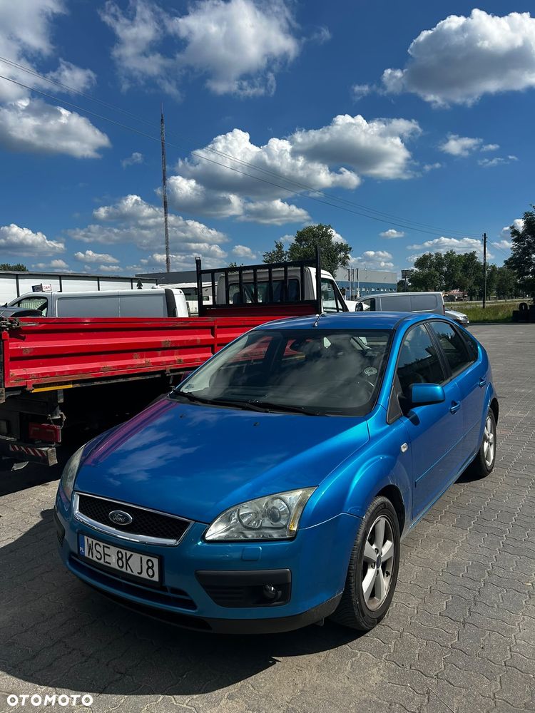 Ford Focus 2.0 Ghia - 2