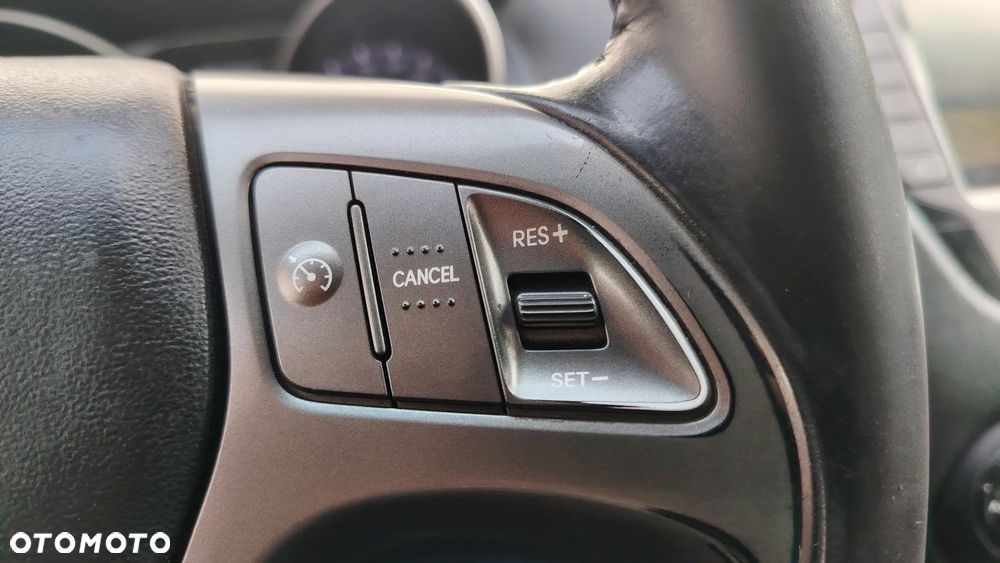 Hyundai ix35 1.7 CRDi Premium 2WD - 21