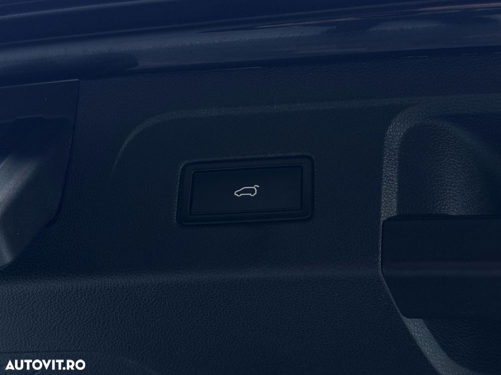 Volkswagen Touran - 22