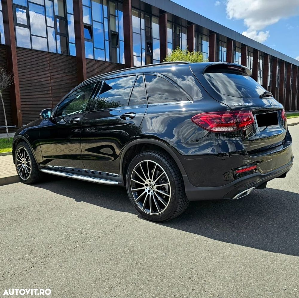 Mercedes-Benz GLC 300 d 4MATIC - 8