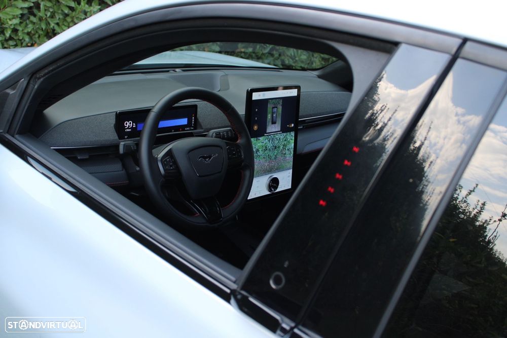 Ford Mustang Mach-E 98.7 kWh Premium - 17