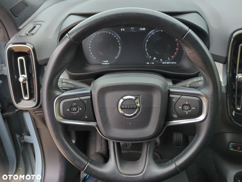 Volvo XC 40 T3 Momentum - 18