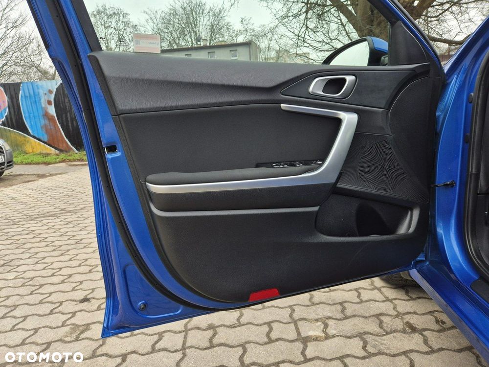 Kia Ceed 1.5 T-GDI M - 12