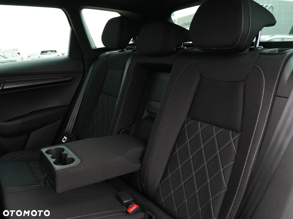 Skoda Karoq 1.5 TSI ACT Sportline DSG - 34