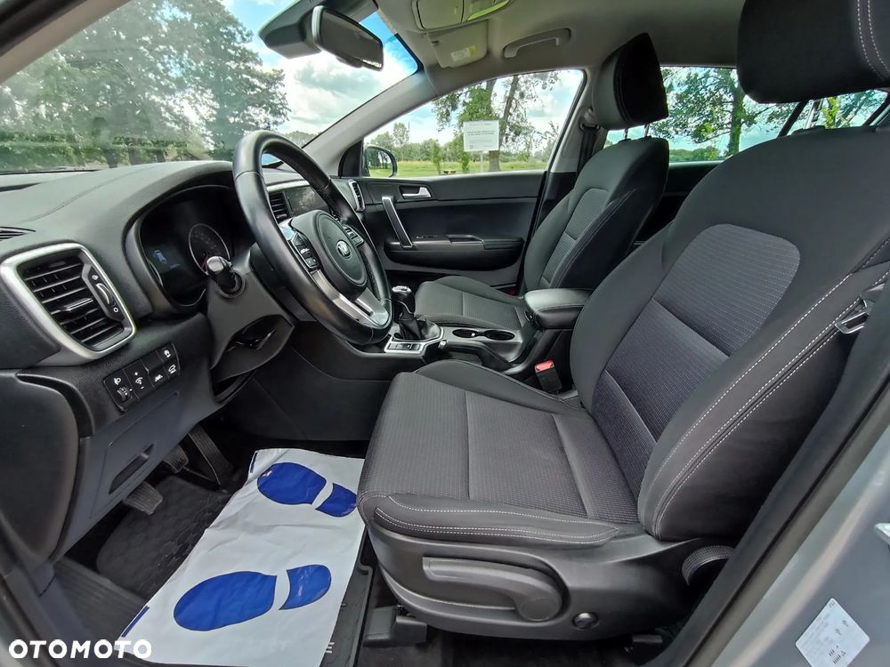 Kia Sportage 1.6 CRDI Black Edition 2WD - 25