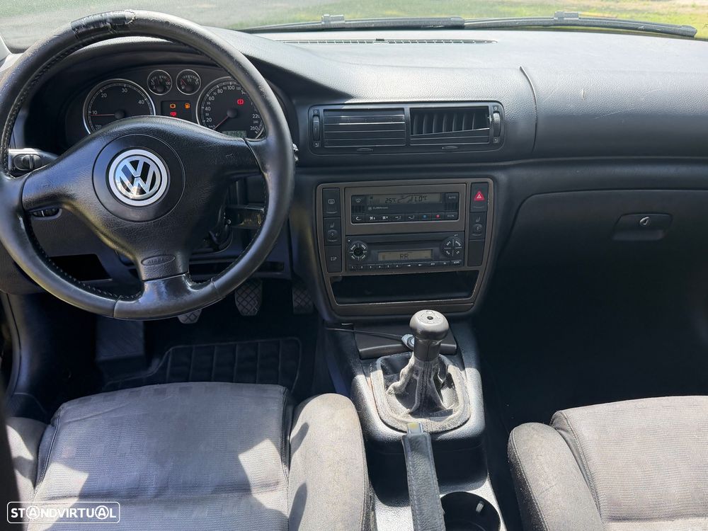 VW Passat Variant 1.9 TDi Confortline - 43