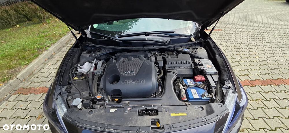 Nissan Maxima - 12