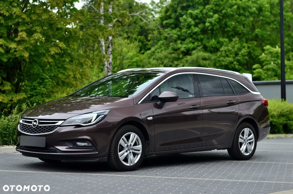 Opel Astra 1.6 D (CDTI) Sports Tourer Dynamic - 1