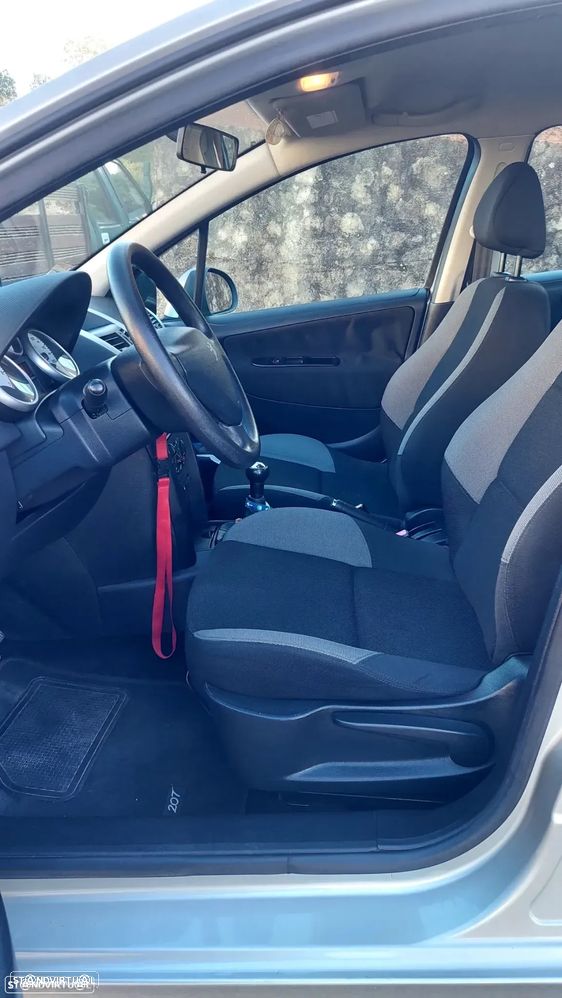 Peugeot 207 1.4 16V Open - 10