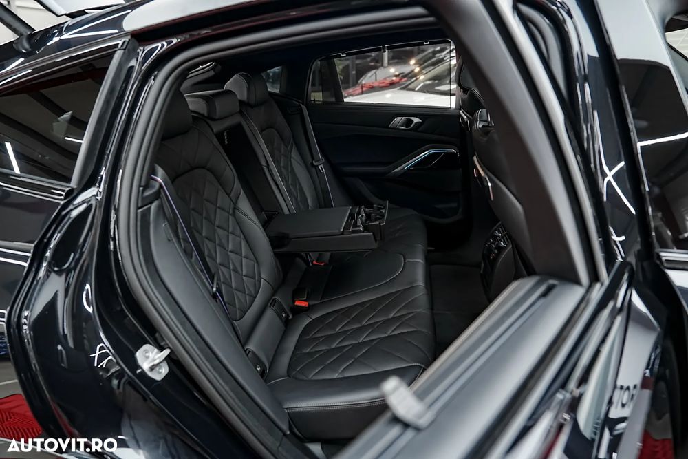 BMW X6 xDrive40i AT MHEV - 12
