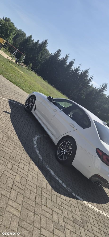 BMW Seria 5 520d xDrive MHEV Sport - 8