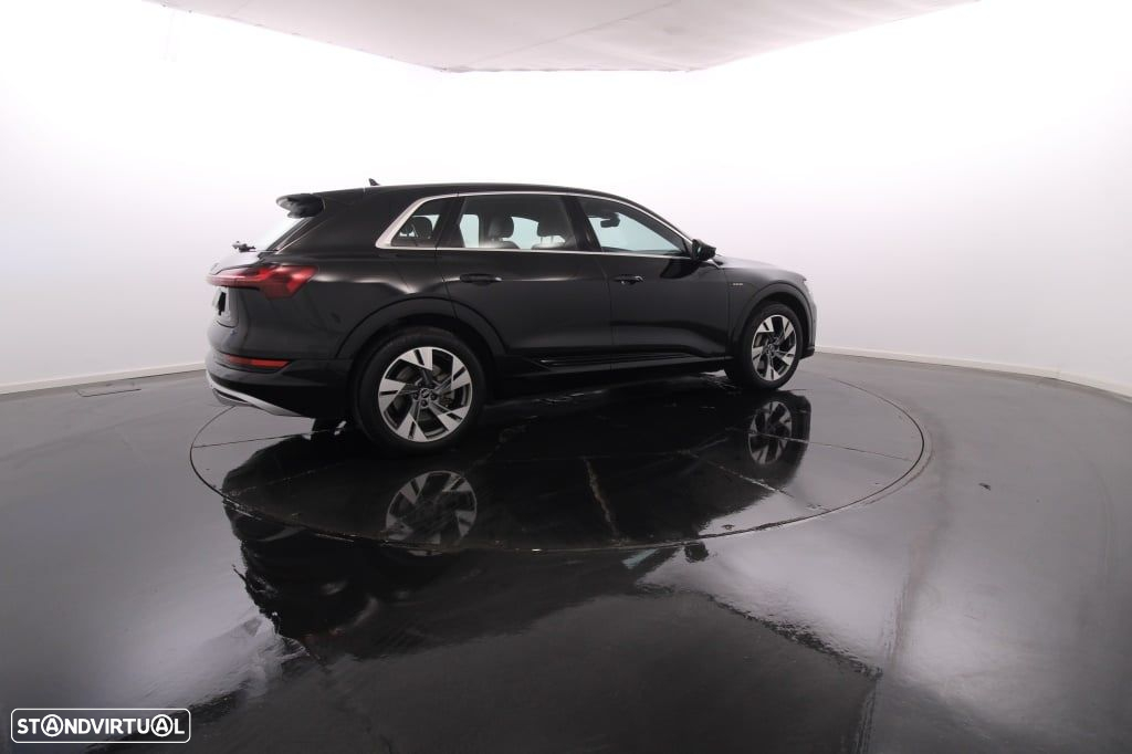 Audi e-tron 55 quattro S line - 5