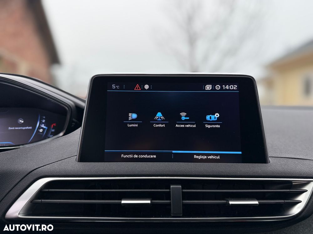 Peugeot 3008 PureTech 130 Stop & Start GPF Active Pack - 16