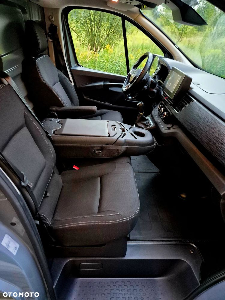 Renault Trafic - 18