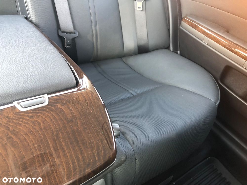 BMW Seria 7 745i L - 14