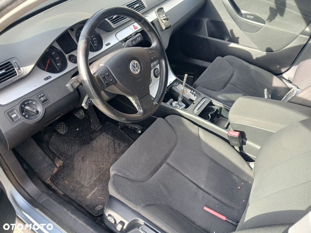 volkswagen passat b6 fotel kanapa deska kokpit podsufitka boczek podłokietnik licznik - 2