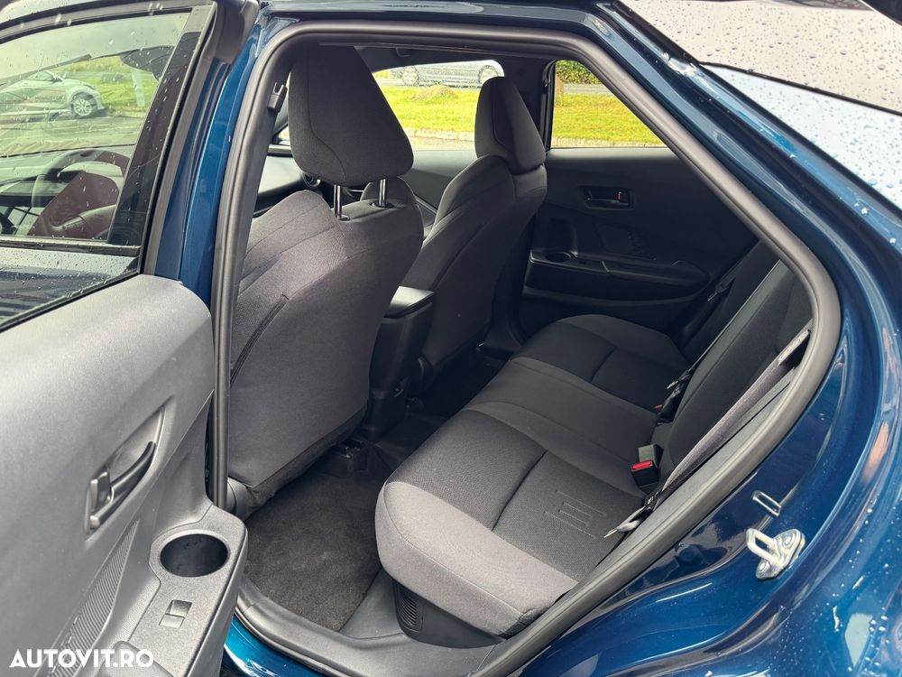 Toyota C-HR 2.0 PHEV 223 CP 4x2 CVT Dynamic - 10