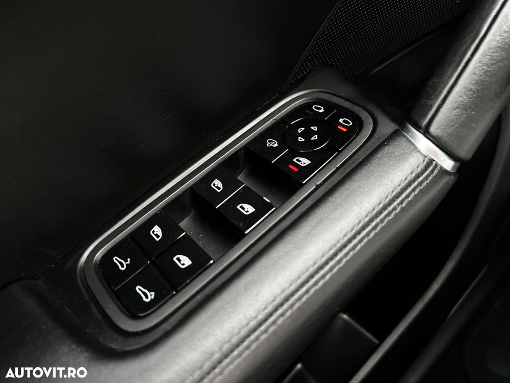 Porsche Cayenne - 18