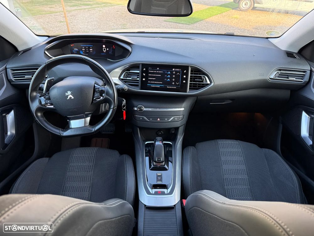 Peugeot 308 - 11