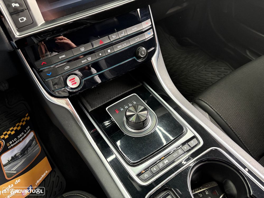 Jaguar XE 20d Aut. R-Sport - 13