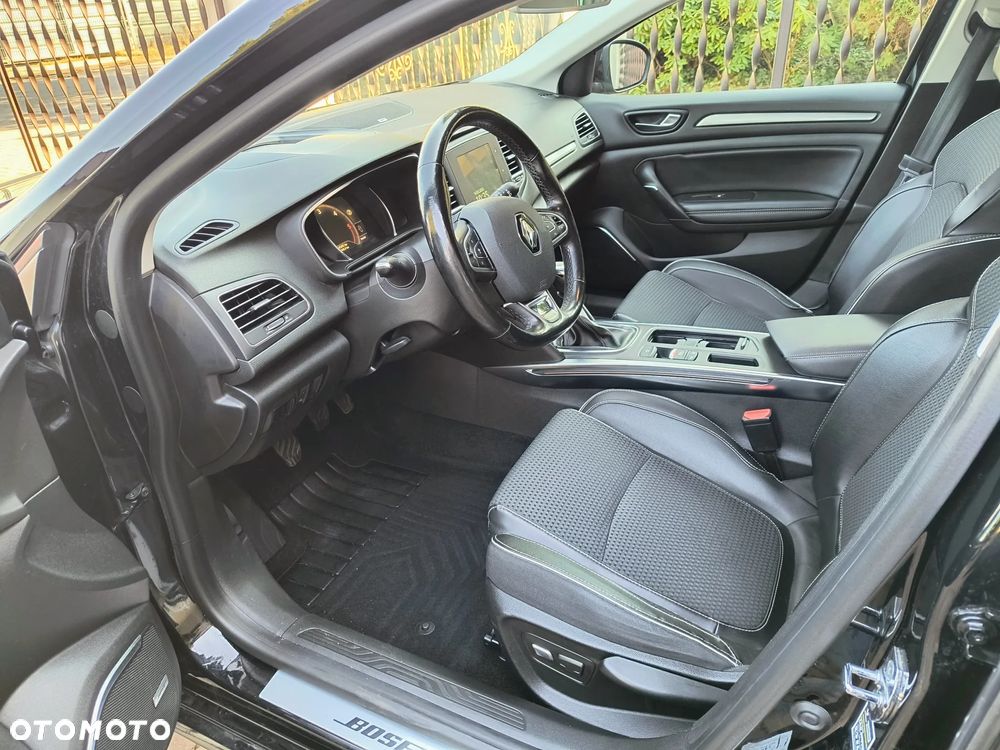 Renault Megane ENERGY dCi 130 Start & Stop Bose Edition - 8