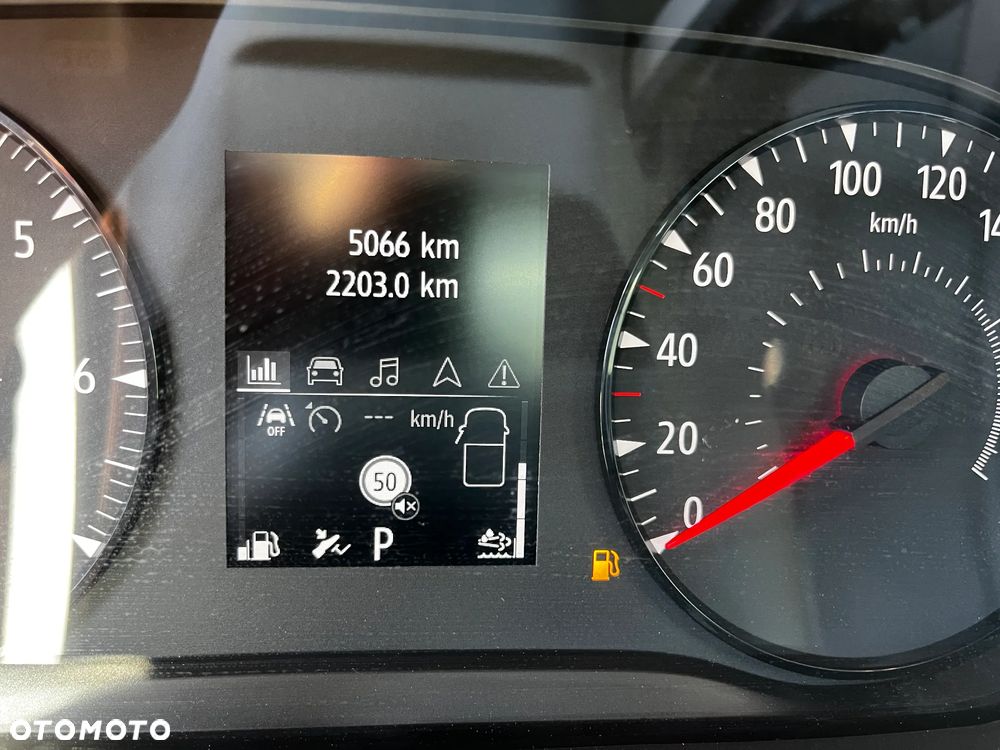 Renault Master - 24