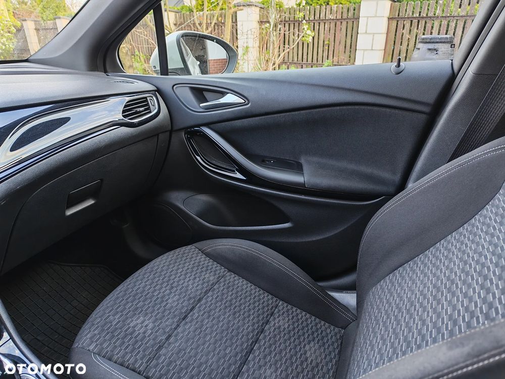 Opel Astra 1.4 T Dynamic - 30