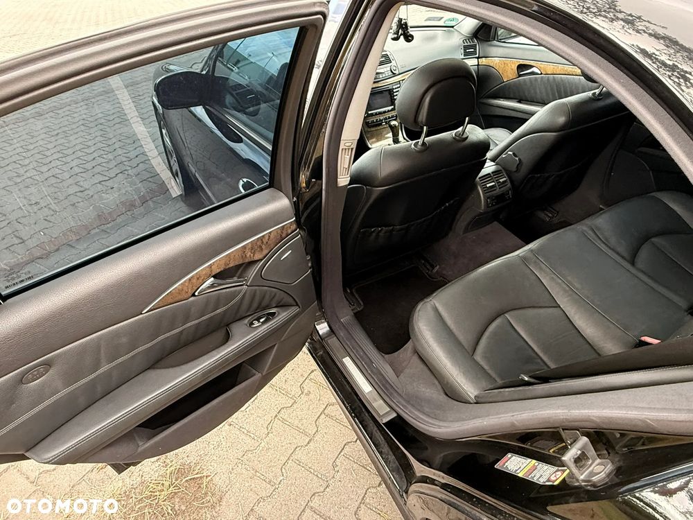Mercedes-Benz Klasa E 500 Avantgarde - 10