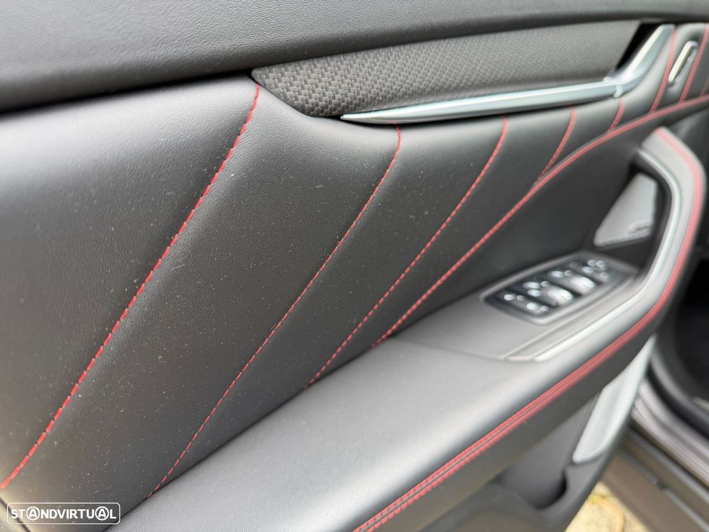 Maserati Levante 3.0 V6 S - 38