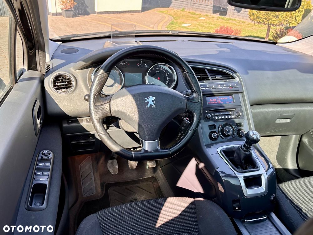 Peugeot 5008 - 25