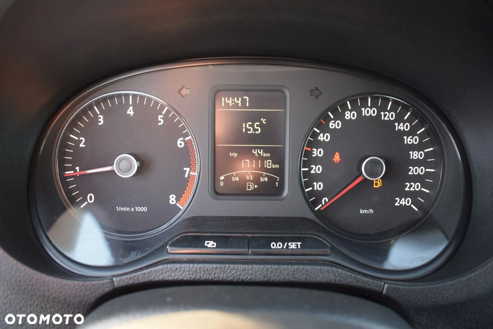 Volkswagen Polo - 13