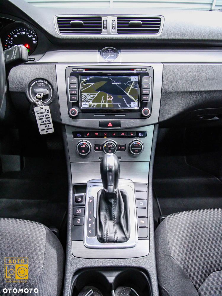 Volkswagen Passat 2.0 Blue TDI DSG SCR Comfortline - 15