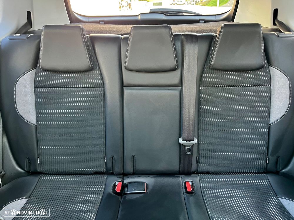 Peugeot 2008 PureTech 110 Stop&Start Business-Line - 43