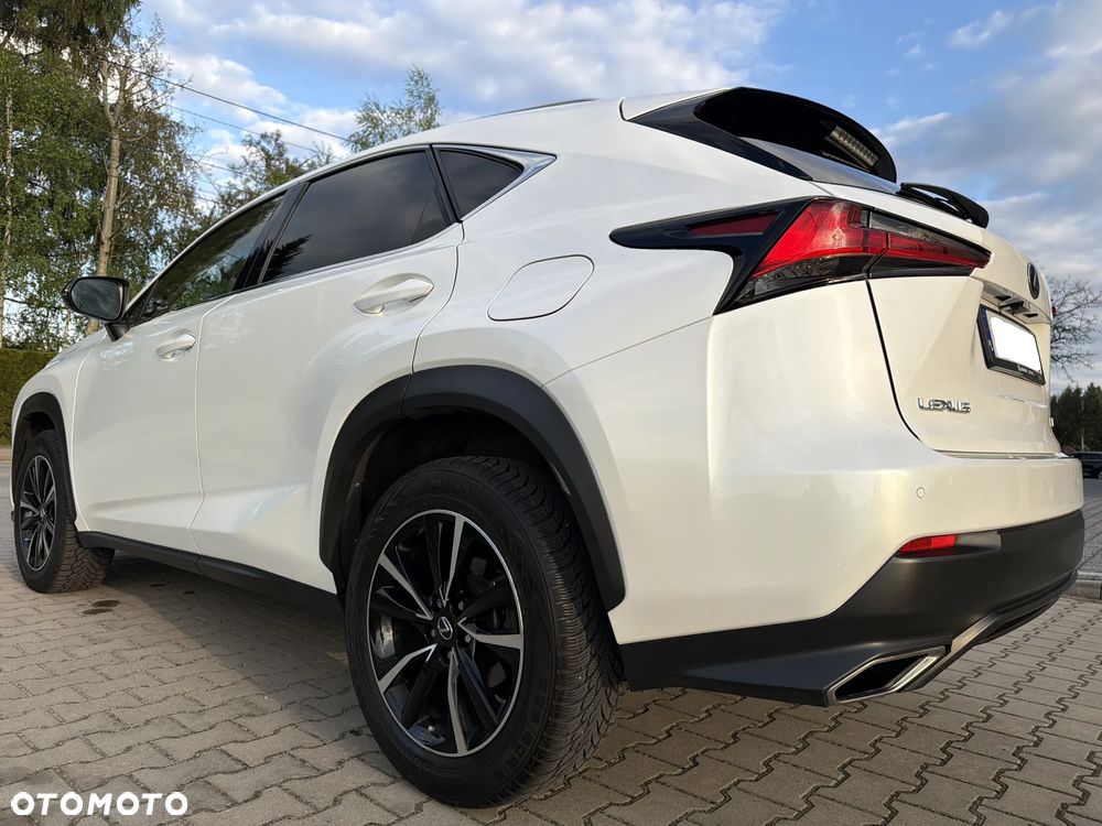 Lexus NX 300 F Impression AWD - 6