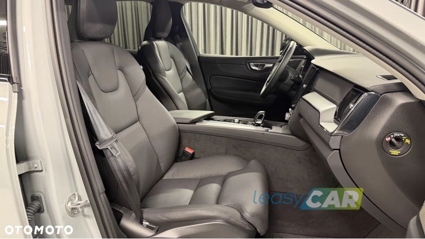 Volvo XC 60 T6 Plug-In Hybrid AWD Ultra Dark - 15