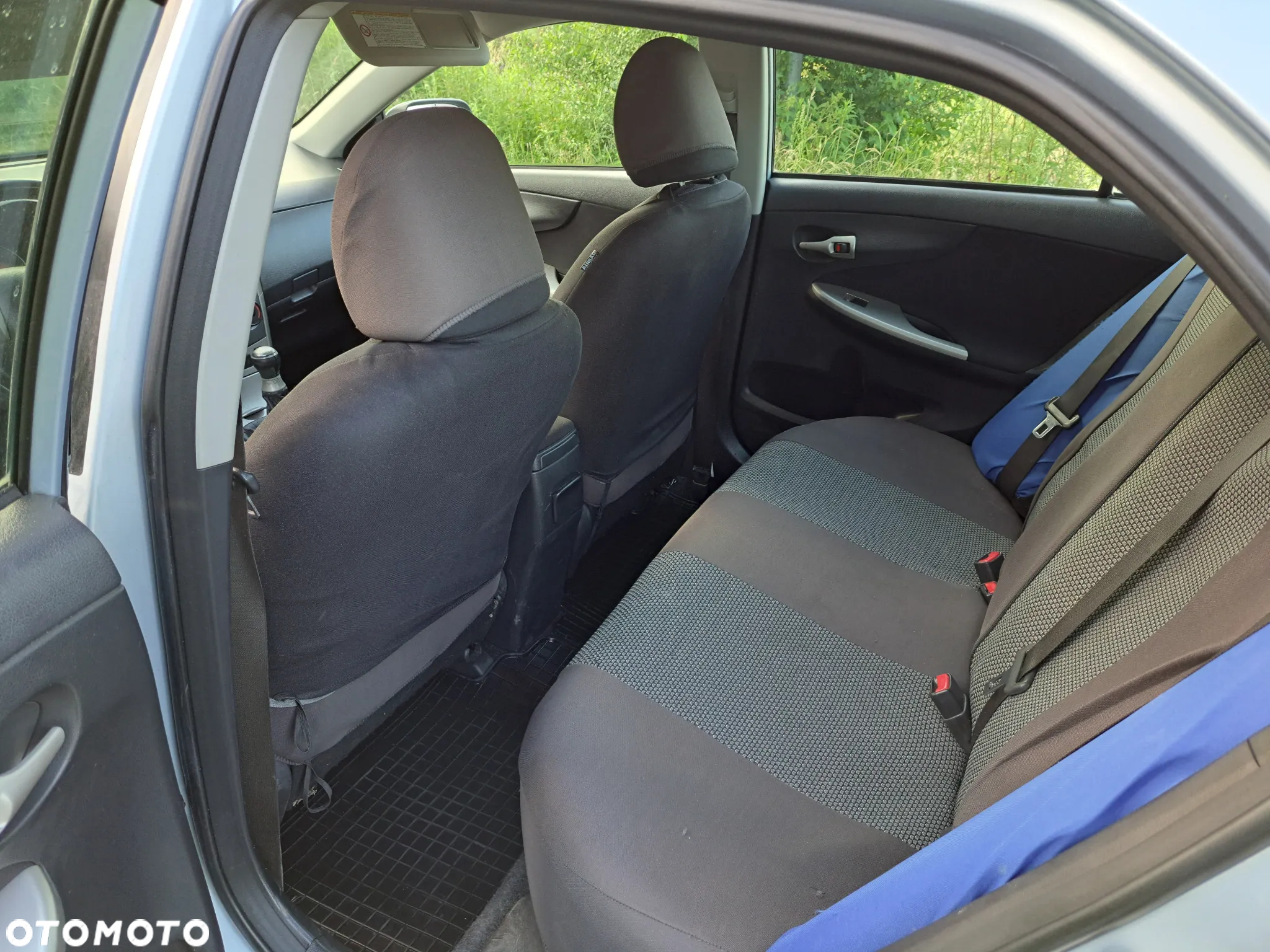 Toyota Corolla 1.6 VVT-i Luna - 8