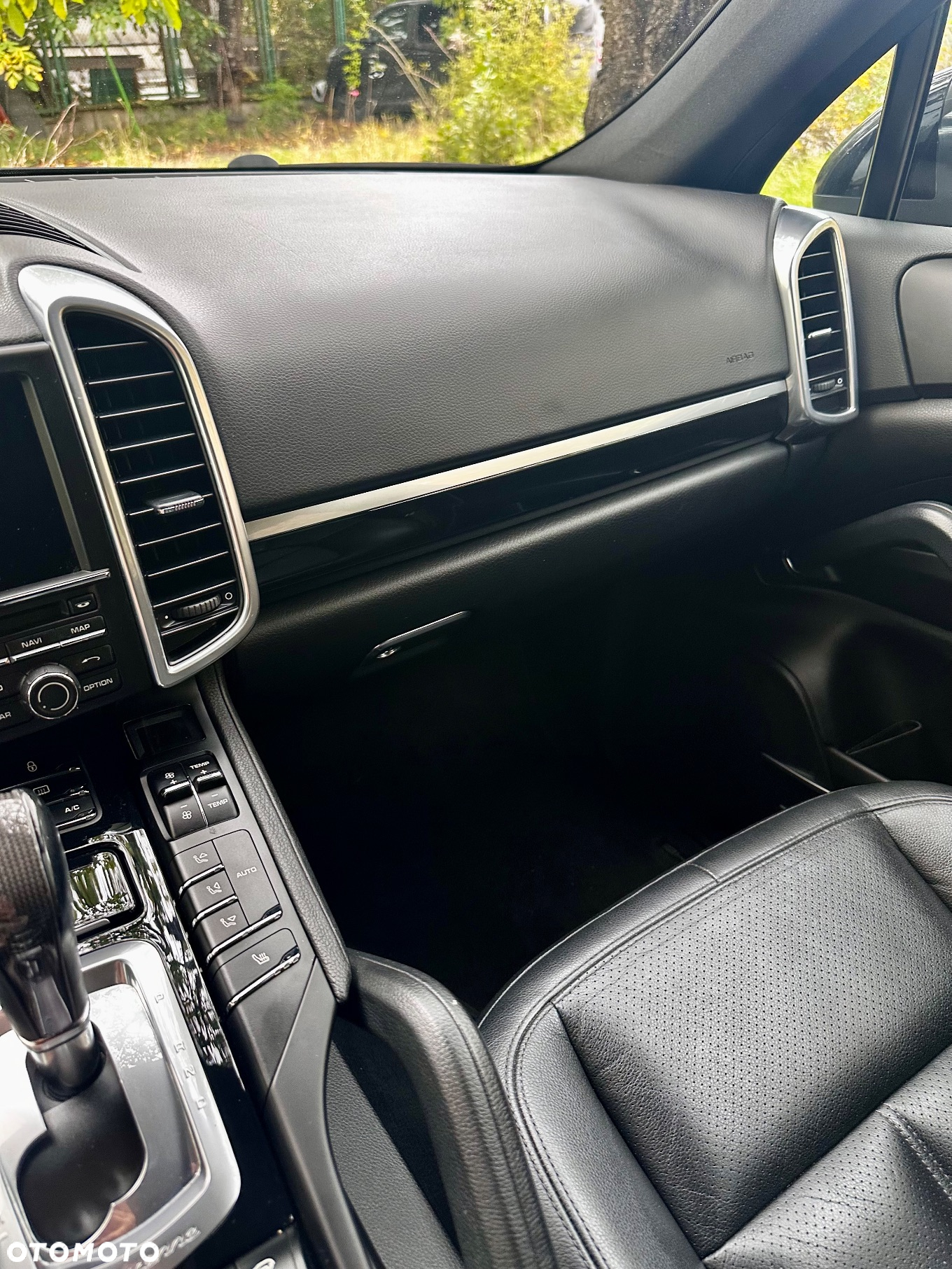 Porsche Cayenne - 14