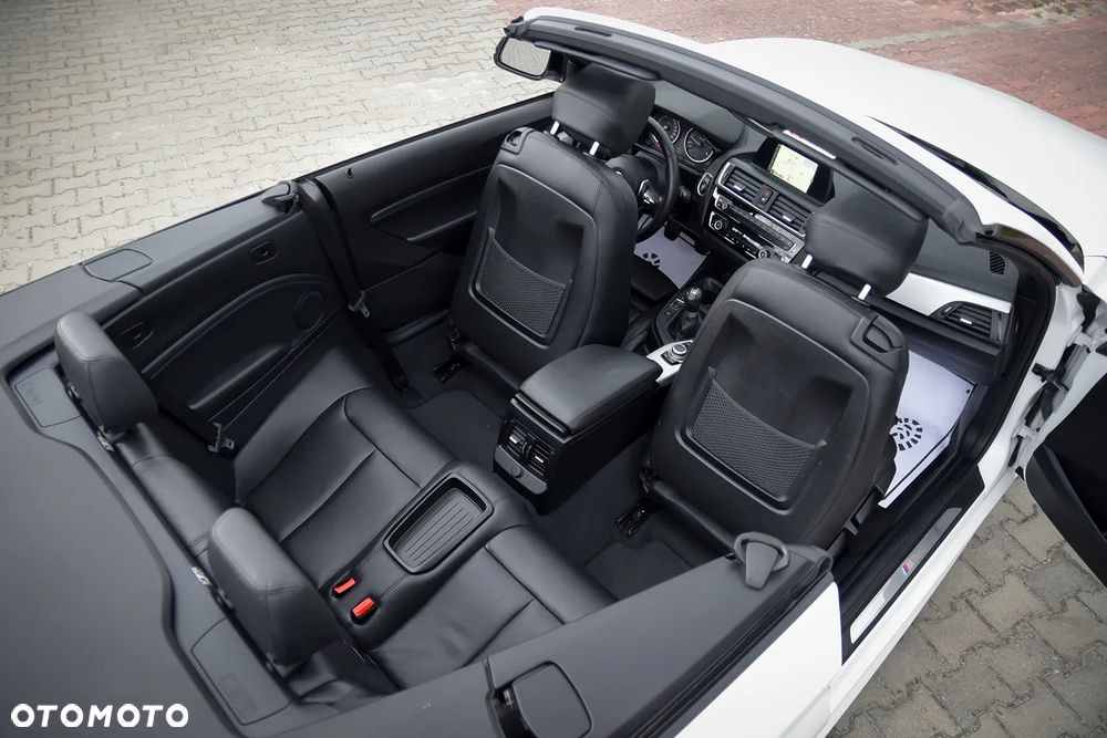 BMW Seria 2 220d M Sport - 35