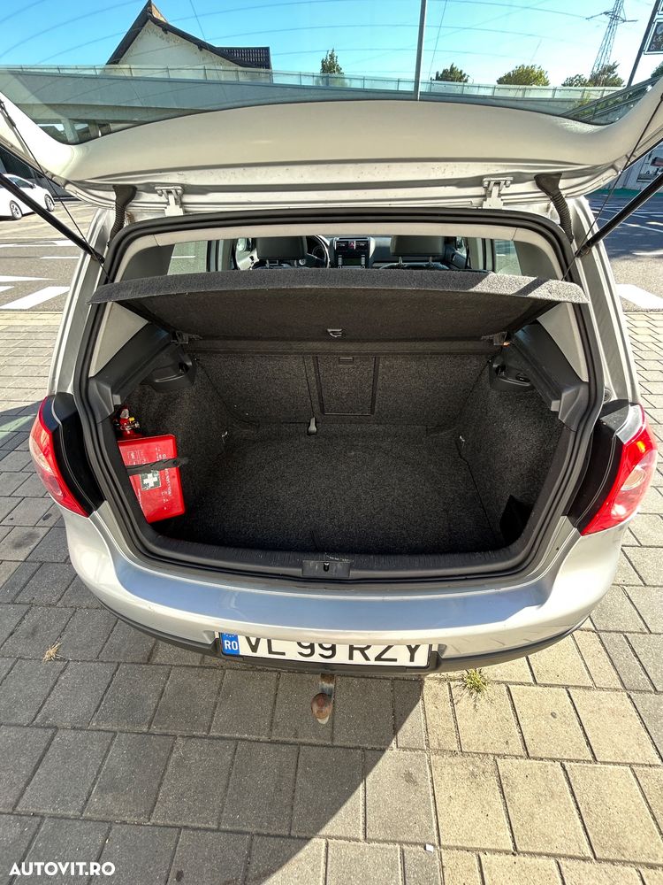 Volkswagen Golf 1.6 FSI Sportline - 22