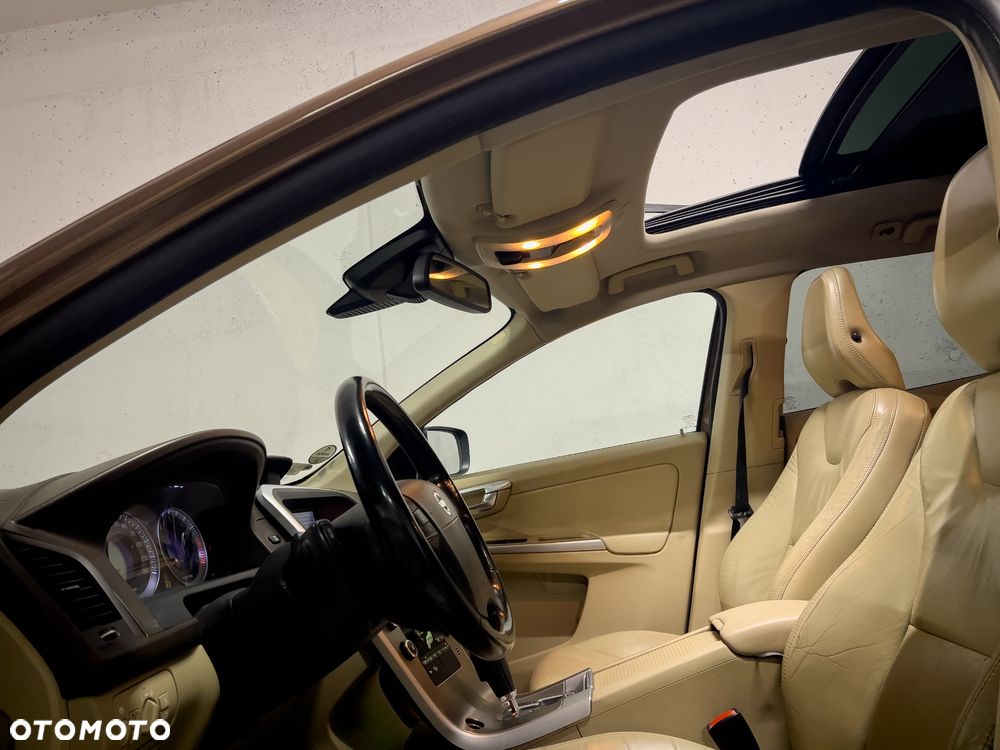 Volvo XC 60 D5 AWD Summum - 3