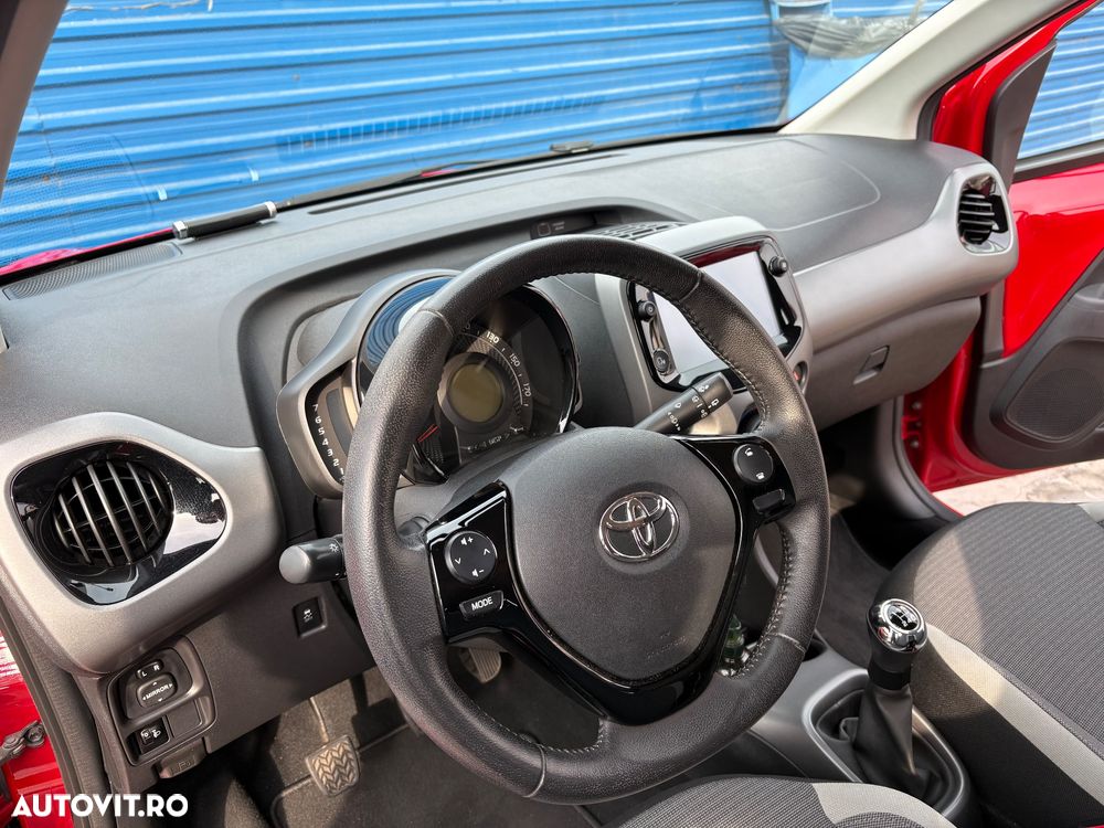 Toyota Aygo 1.0 VVY-I 5 usi X-connect - 17