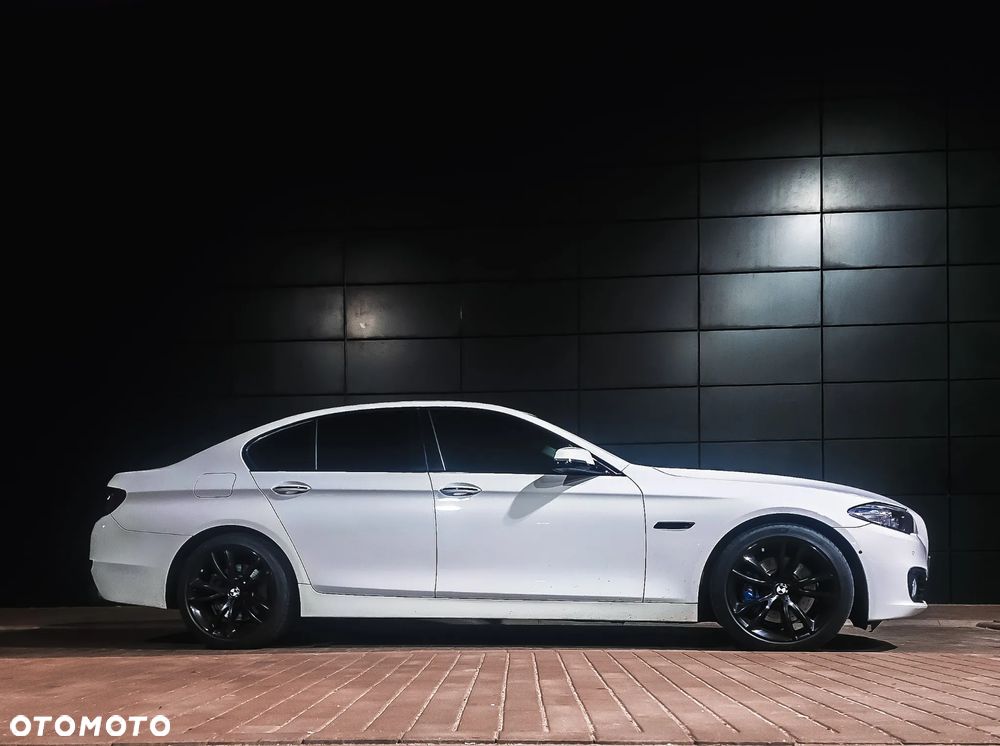 BMW Seria 5 535i xDrive Luxury Line - 1
