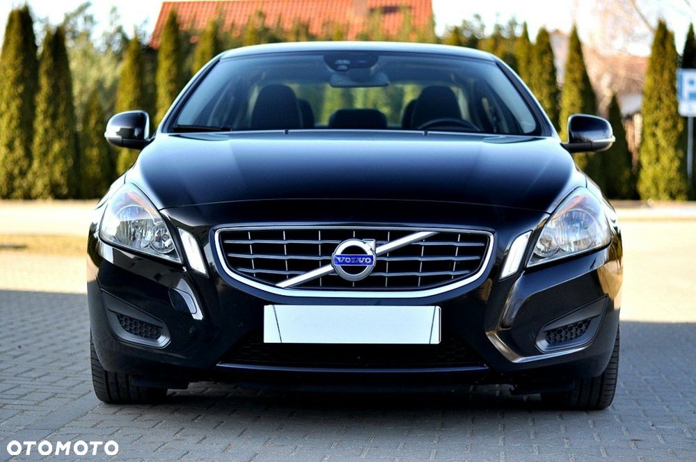 Volvo S60 D3 Geartronic Momentum - 28