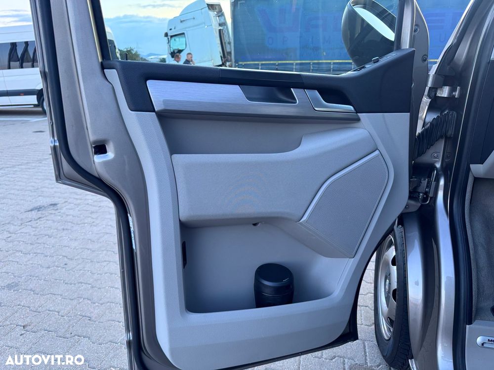 Volkswagen Multivan - 25