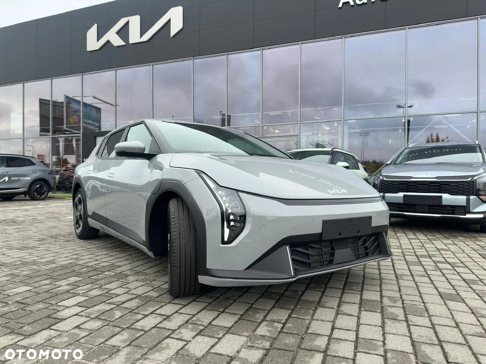 Kia EV4 - 4